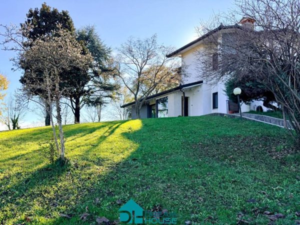 casa indipendente in vendita a Colloredo di Monte Albano