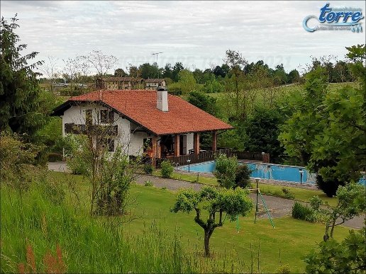 casa indipendente in vendita a Colloredo di Monte Albano in zona Mels