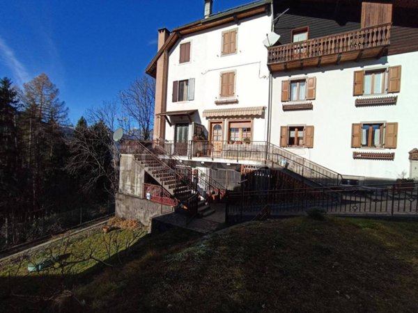 casa indipendente in vendita a Comeglians