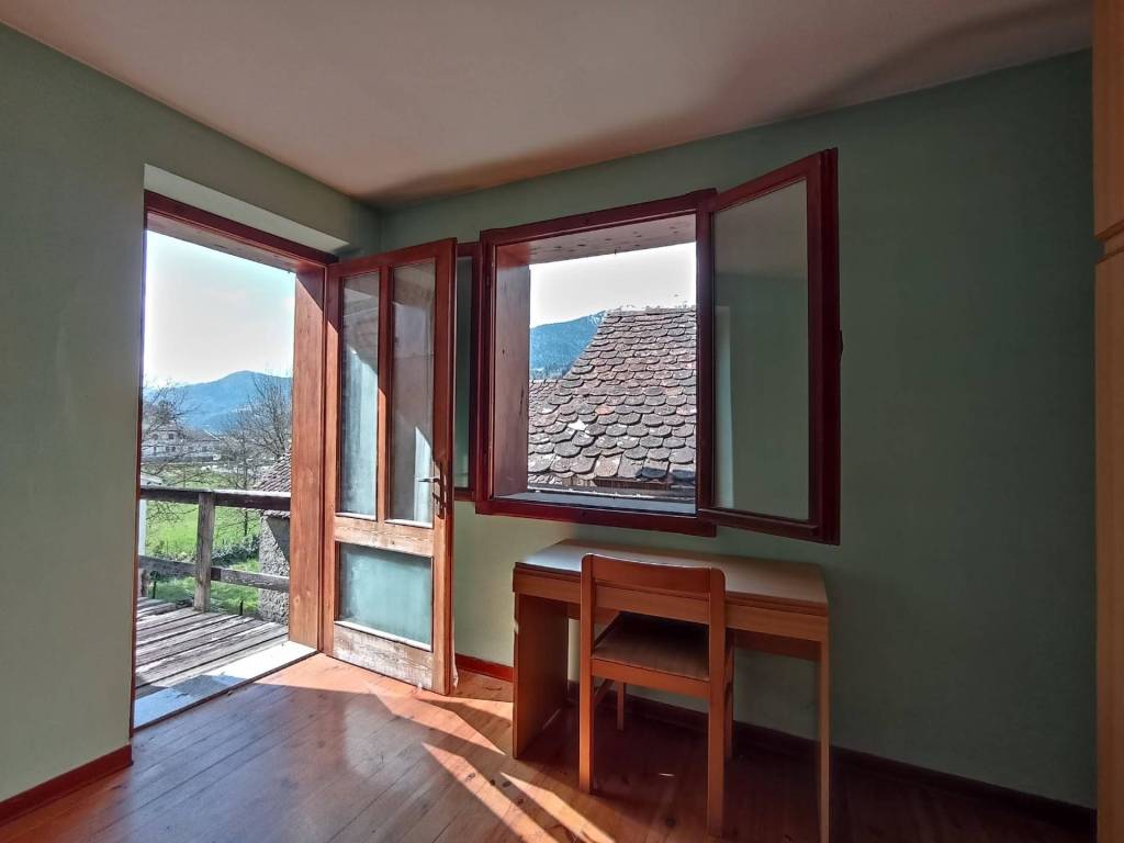 casa indipendente in vendita a Comeglians