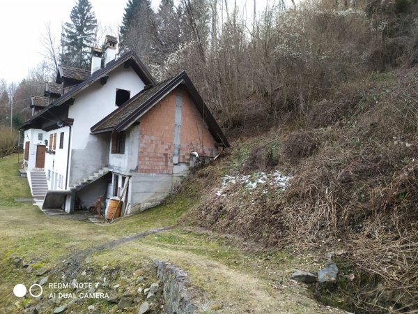 casa indipendente in vendita a Comeglians