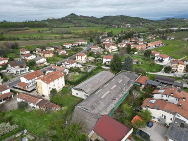 intera palazzina in vendita a Corno di Rosazzo