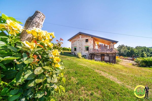 casa indipendente in vendita a Corno di Rosazzo in zona Noax