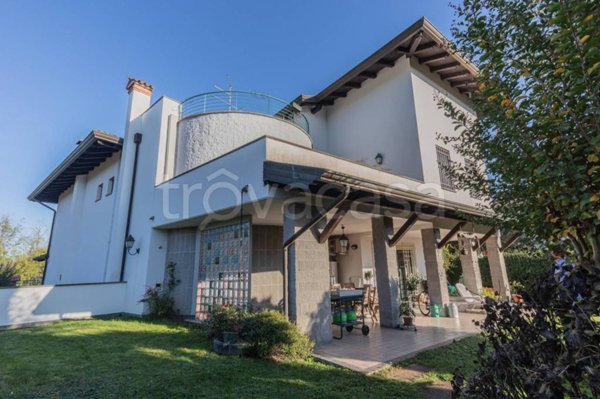 casa indipendente in vendita a Corno di Rosazzo