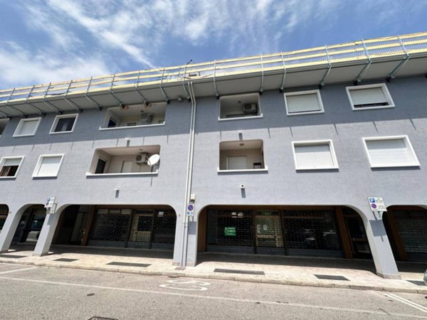 negozio in vendita a Corno di Rosazzo