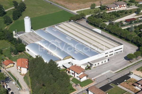 terreno edificabile in vendita a Corno di Rosazzo