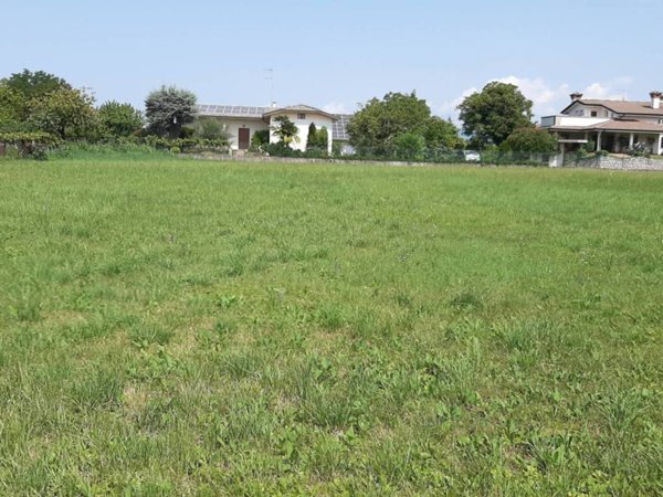 terreno agricolo in vendita a Corno di Rosazzo