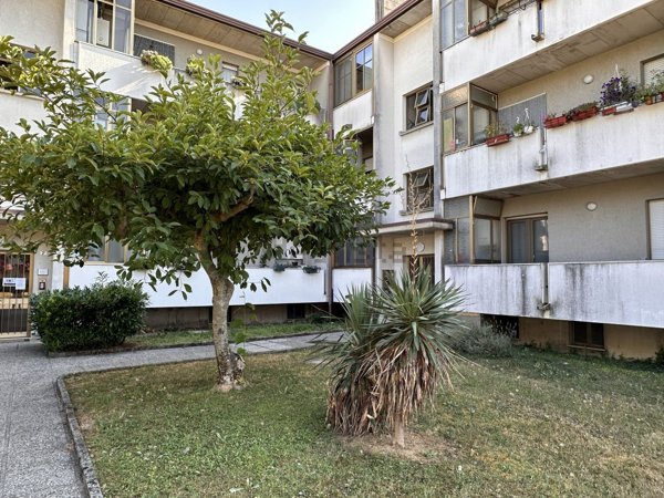 appartamento in vendita a Corno di Rosazzo in zona Visinale del Judrio