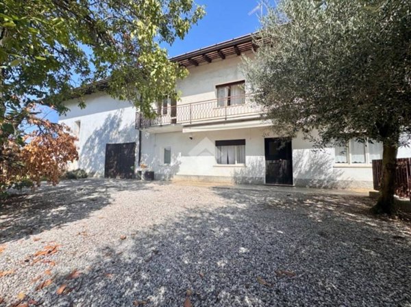 casa indipendente in vendita a Corno di Rosazzo in zona Visinale del Judrio
