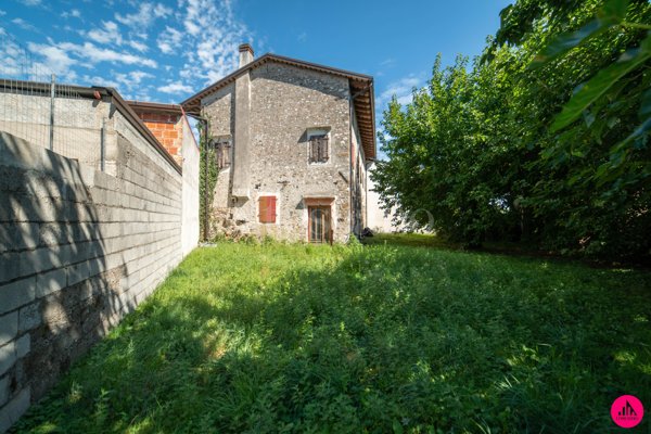 casale in vendita a Coseano in zona Maseris