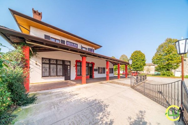 negozio in vendita a Coseano