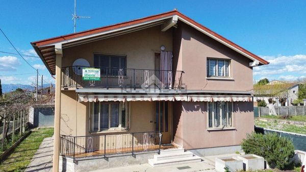 casa indipendente in vendita a Coseano in zona Cisterna