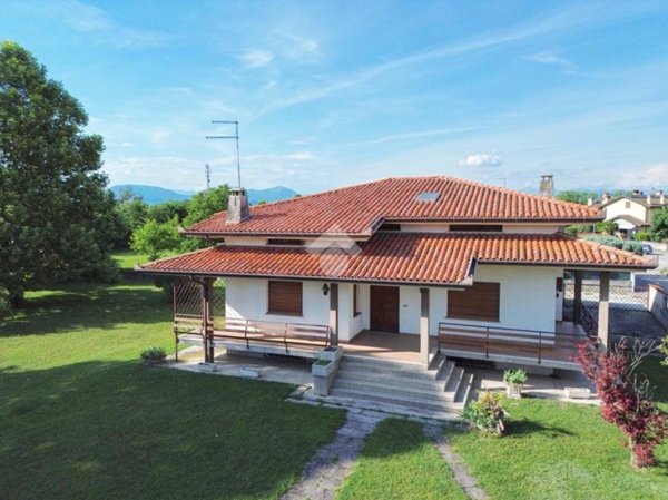 casa indipendente in vendita a Coseano in zona Cisterna