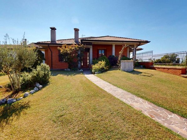 casa indipendente in vendita a Coseano in zona Cisterna