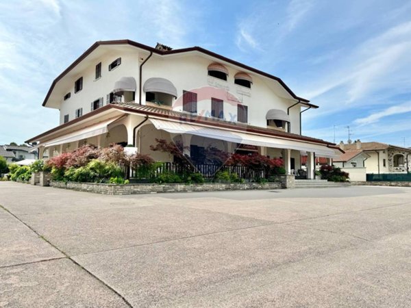 negozio in vendita a Dignano