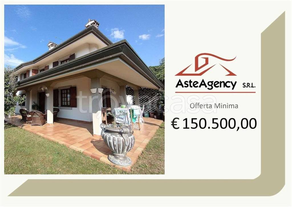 casa indipendente in vendita a Dignano