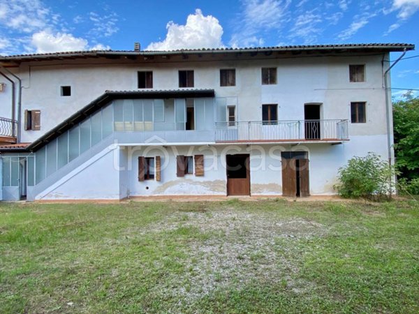 casa indipendente in vendita a Dignano