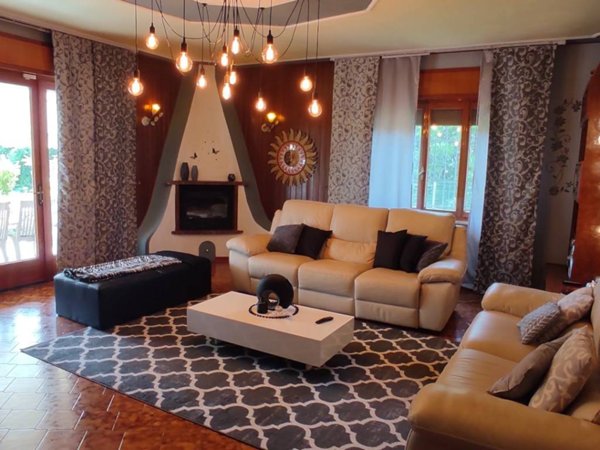 casa indipendente in vendita a Dignano