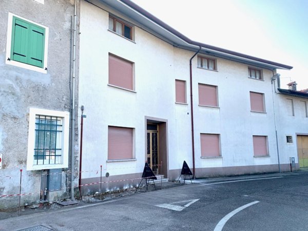 casa indipendente in vendita a Dignano