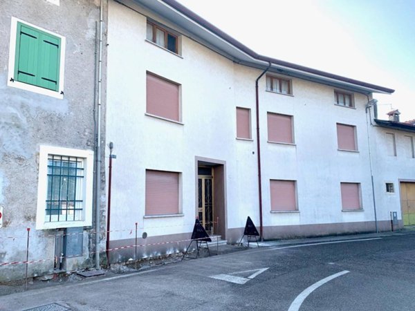 casa indipendente in vendita a Dignano