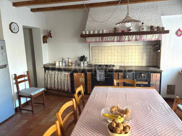 casa indipendente in vendita a Dignano