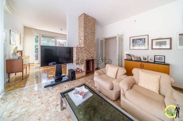 casa indipendente in vendita a Dignano