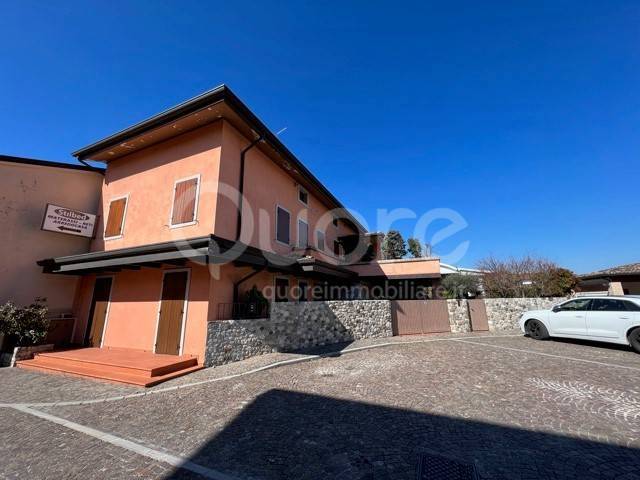 casa indipendente in vendita a Dignano