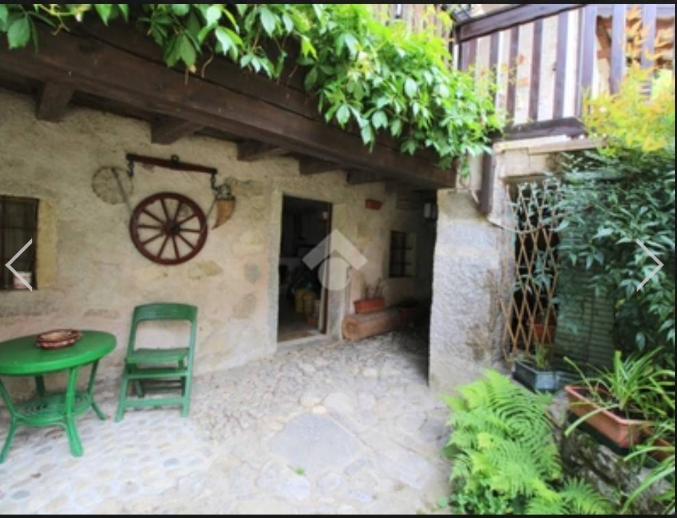 casa indipendente in vendita a Drenchia