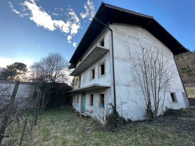 casa indipendente in vendita ad Enemonzo in zona Quinis