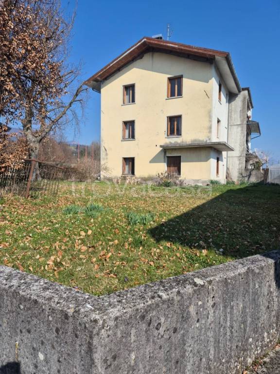 casa indipendente in vendita ad Enemonzo