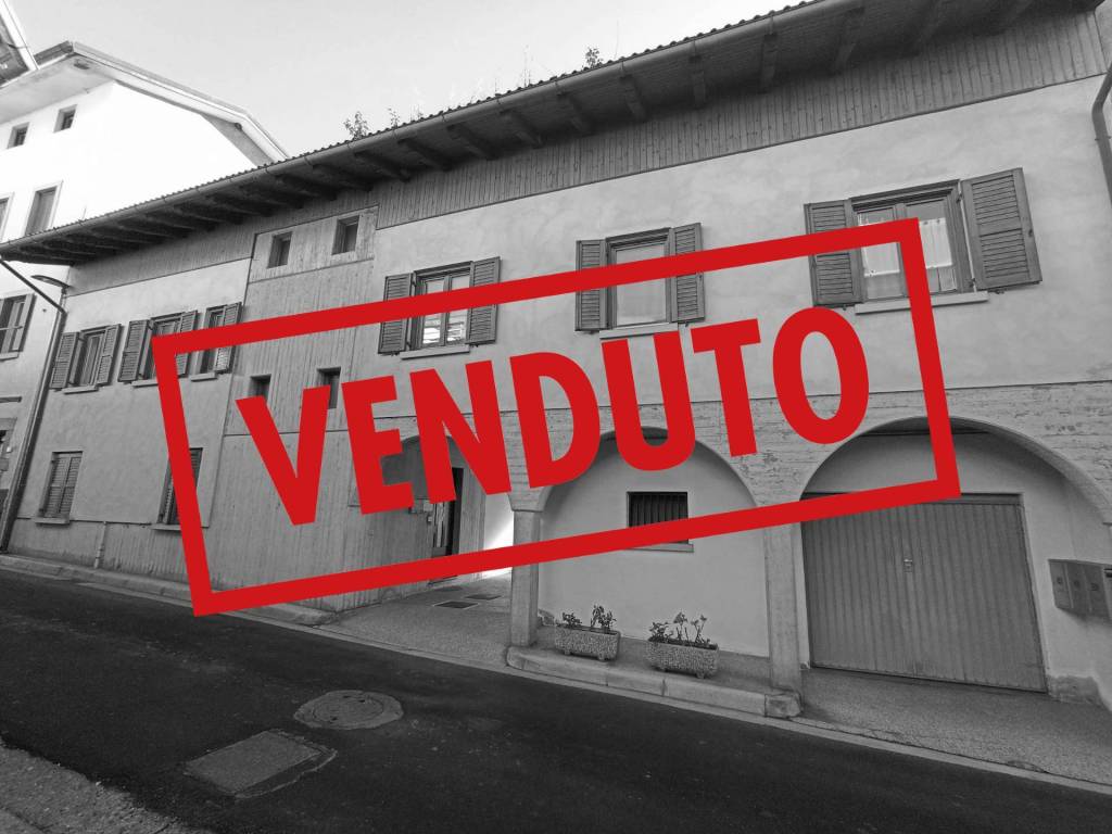 casa indipendente in vendita ad Enemonzo in zona Quinis