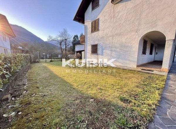 casa indipendente in vendita ad Enemonzo in zona Quinis