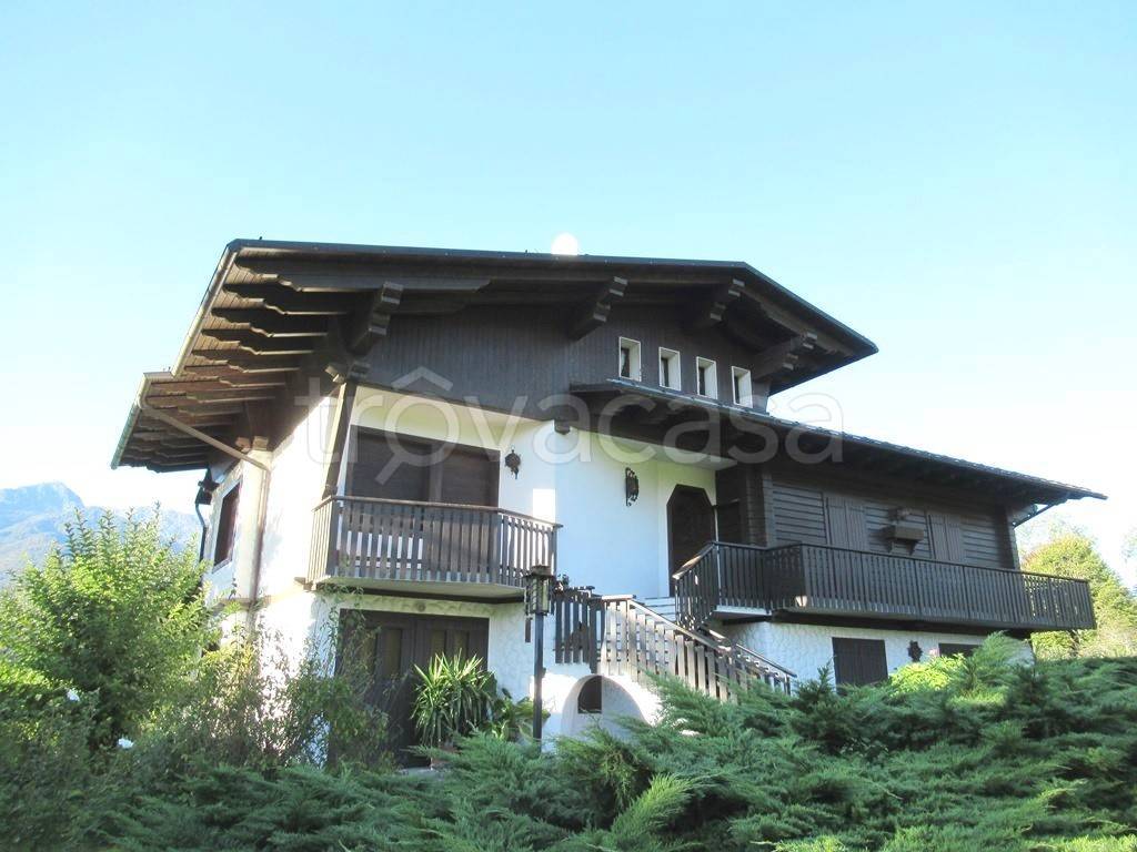 casa indipendente in vendita ad Enemonzo in zona Fresis