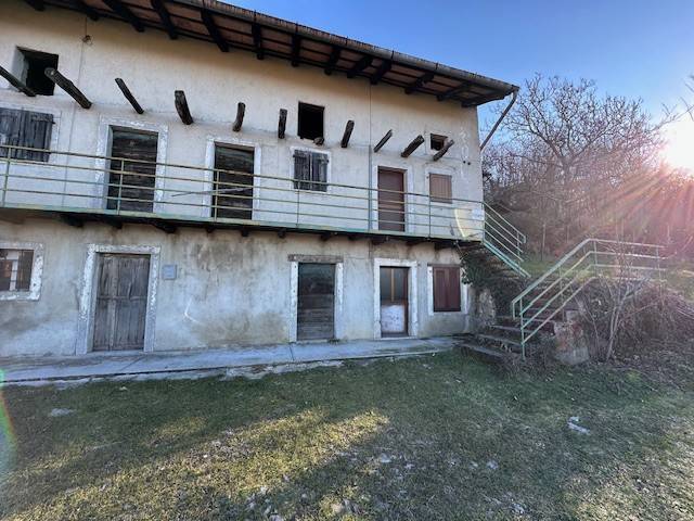 casa indipendente in vendita a Faedis