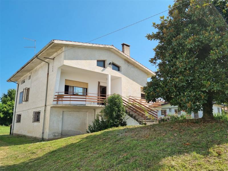 casa indipendente in vendita a Faedis in zona Ronchis