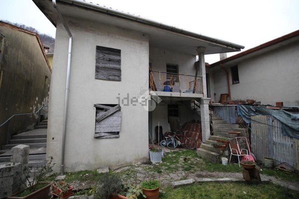 quadrivano in vendita a Faedis in zona Canebola