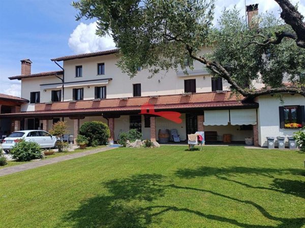 casa indipendente in vendita a Faedis