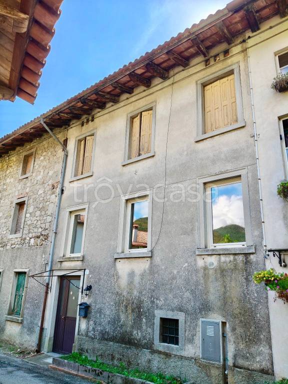 casa indipendente in vendita a Faedis