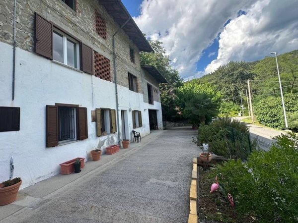 casa indipendente in vendita a Faedis