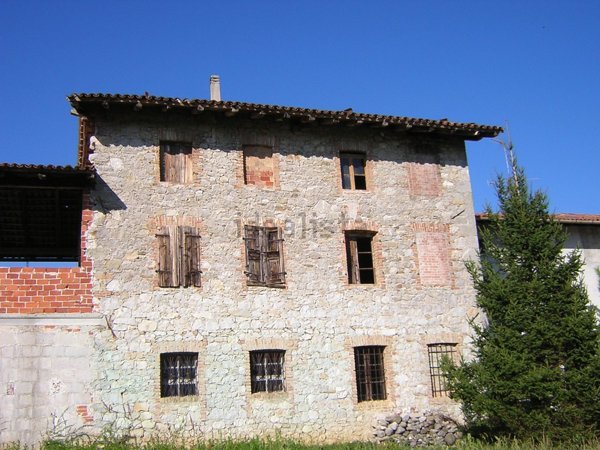 appartamento in vendita a Faedis