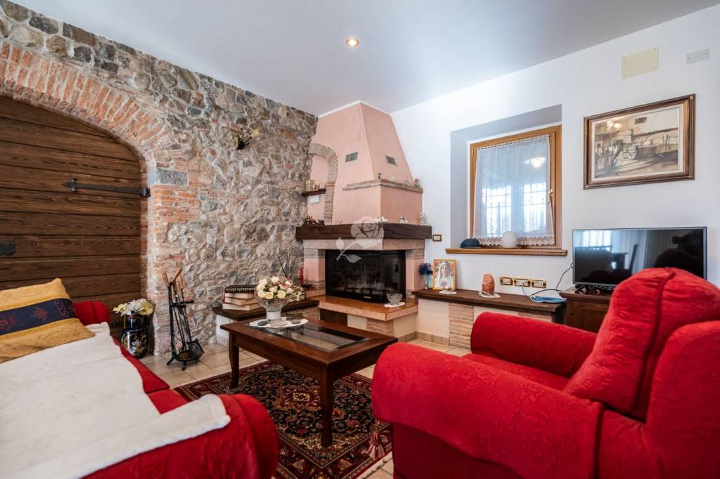 casa indipendente in vendita a Faedis