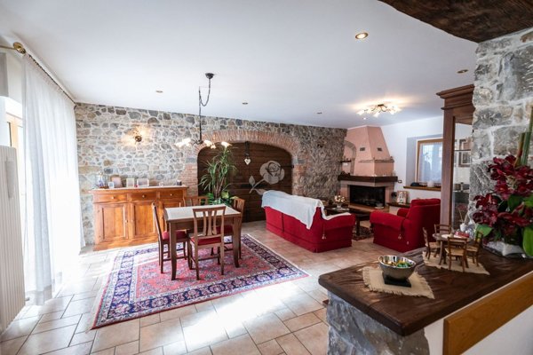 casa indipendente in vendita a Faedis