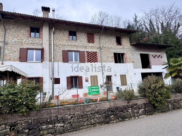 casa indipendente in vendita a Faedis