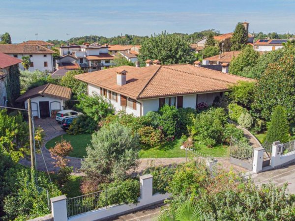 casa indipendente in vendita a Faedis