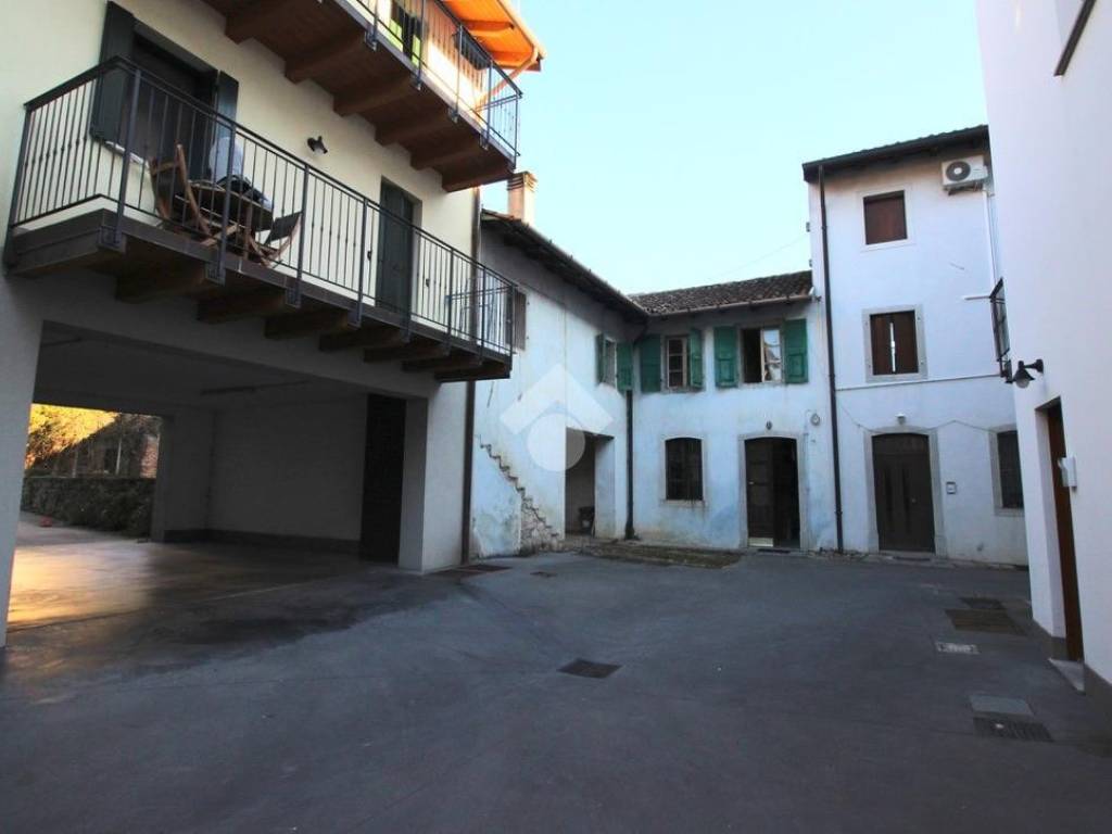 appartamento in vendita a Faedis