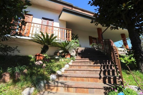 casa indipendente in vendita a Faedis in zona Campeglio