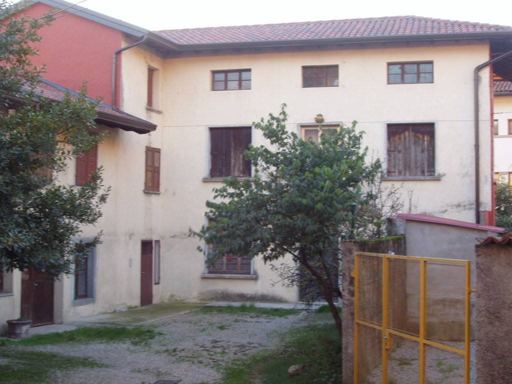 casa indipendente in vendita a Faedis