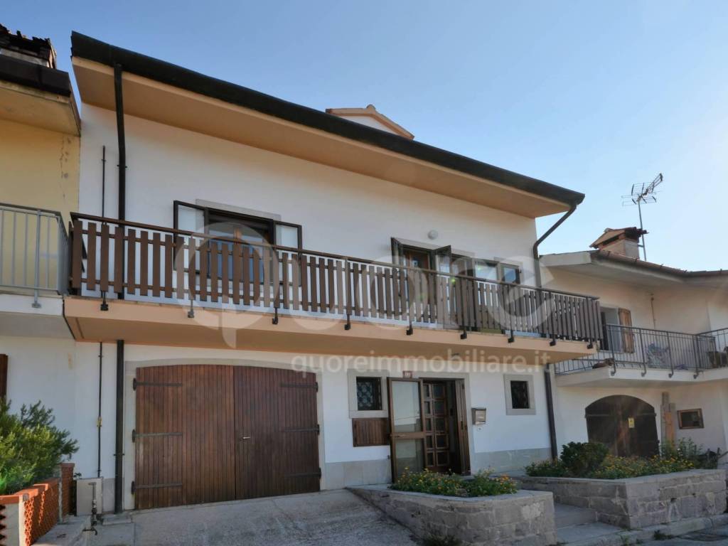 casa indipendente in vendita a Faedis in zona Canebola