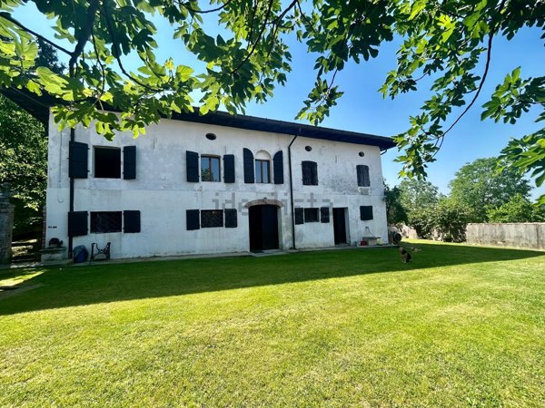 casale in vendita a Faedis in zona Campeglio