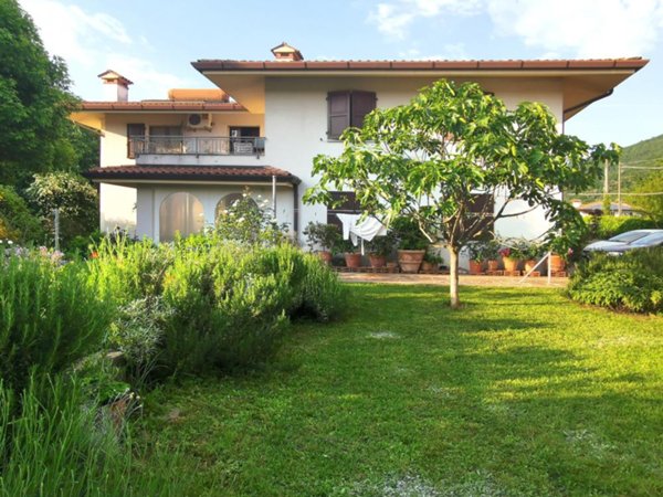 casa indipendente in vendita a Faedis